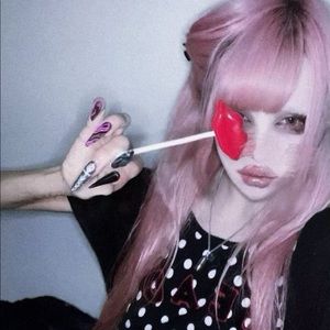 Meet your Posher, Evie